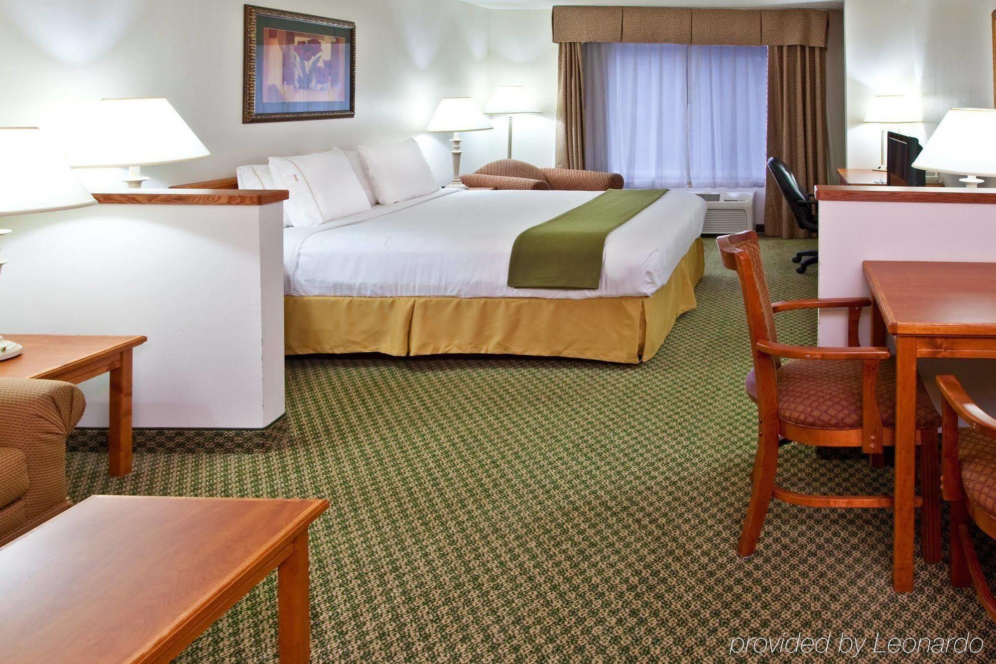 Holiday Inn Express & Suites Logan, An Ihg Hotel Pokój zdjęcie
